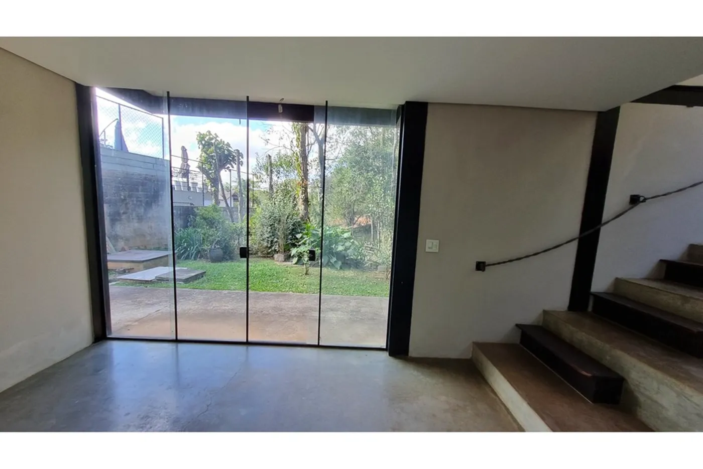 JINR 182 Casa 601361048-44 - REMAX Trio Exclusividades — foto 2