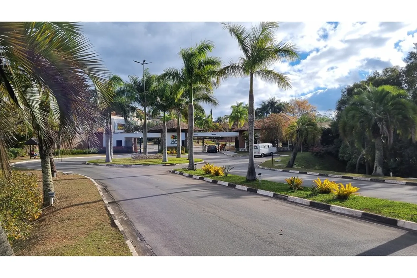 JINR 182 Casa 601361048-44 - REMAX Trio Exclusividades — foto 4