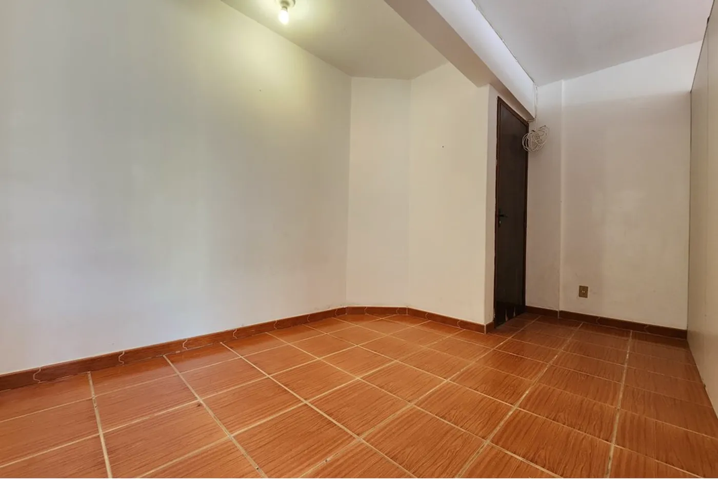 GEGH 135 Sala 590231179-237 - REMAX Dream On Exclusividades — foto 5