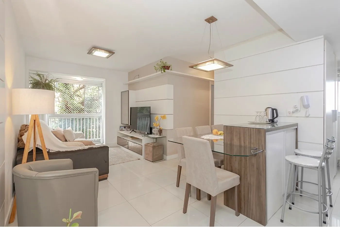 CRL 135 Apto 612541029-17 - REMAX Street Exclusividades