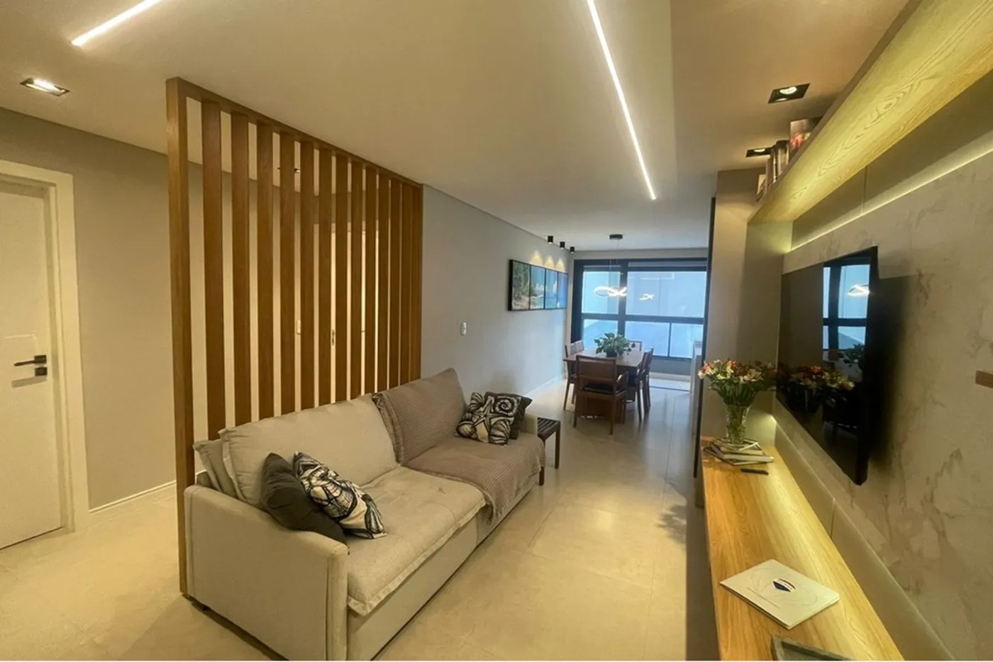 FFS 48 Apto 590231139-44 - REMAX Dream On Exclusividades