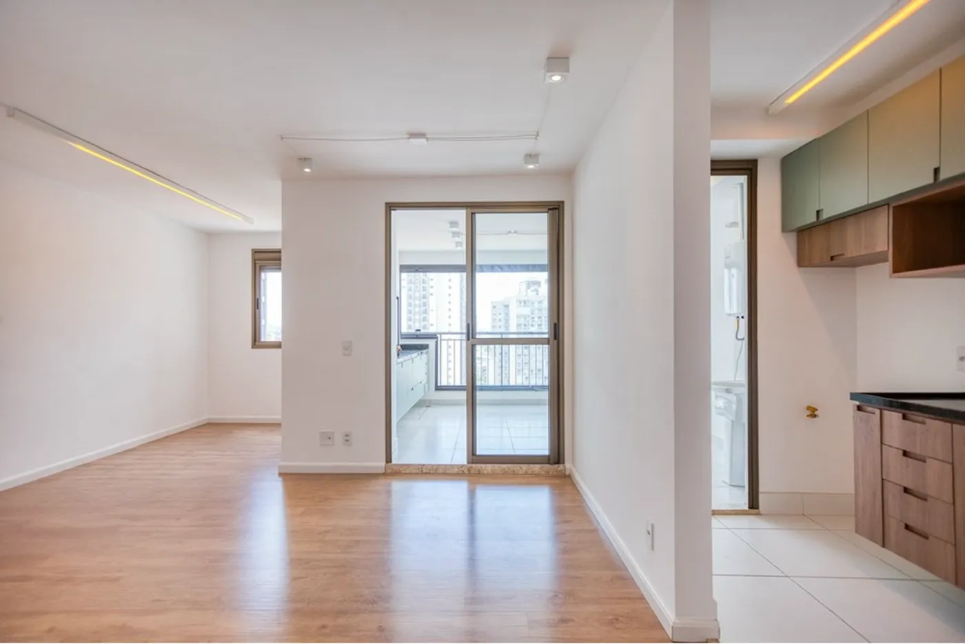 BFDRDA 88 Apto 601081086-3 - REMAX Lepex Exclusividades