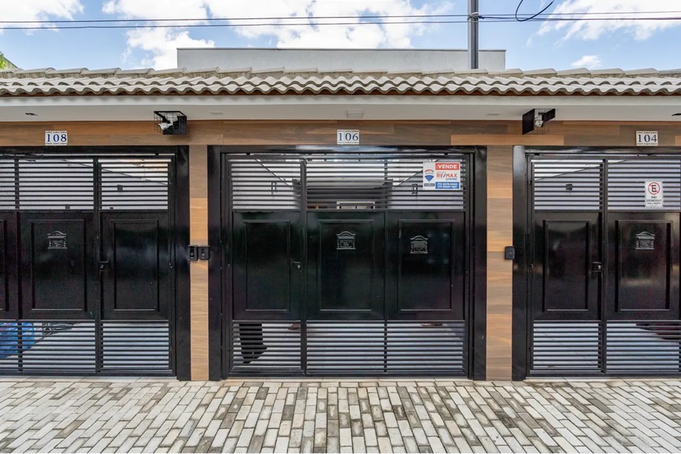 GJDAA 106 Casa 601971101-18 - REMAX Empire Exclusividades