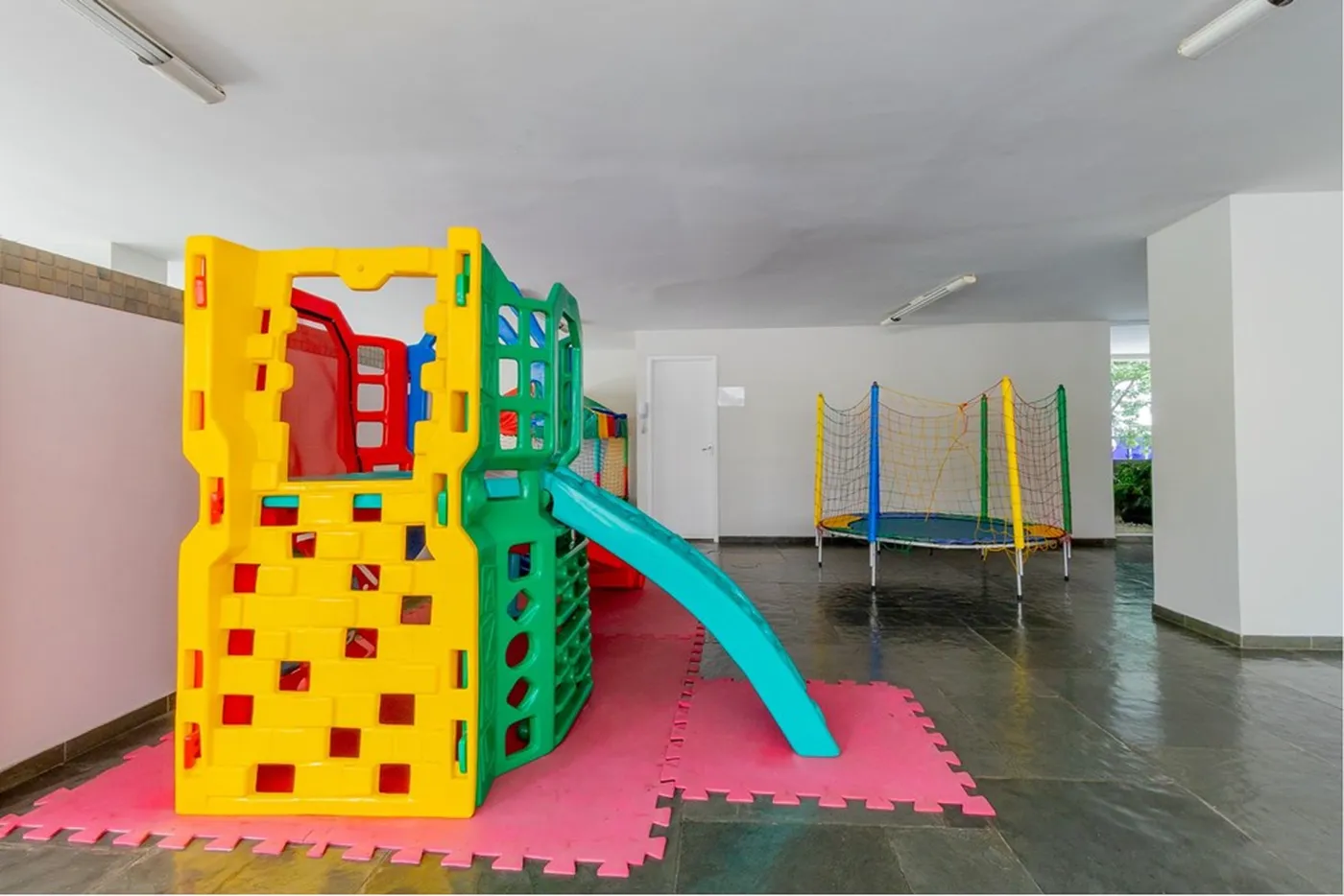 IR 463 Apto 601081107-2 - REMAX Lepex Exclusividades — foto 5