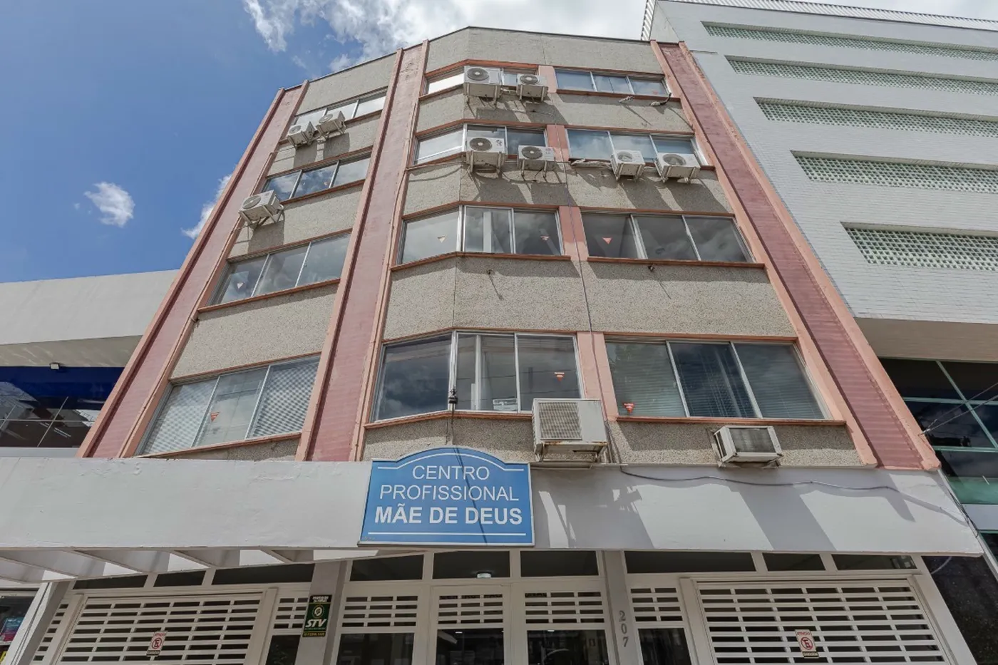 Centro Profissional Mãe de Deus Sala 203 - Must Incorporações Dações