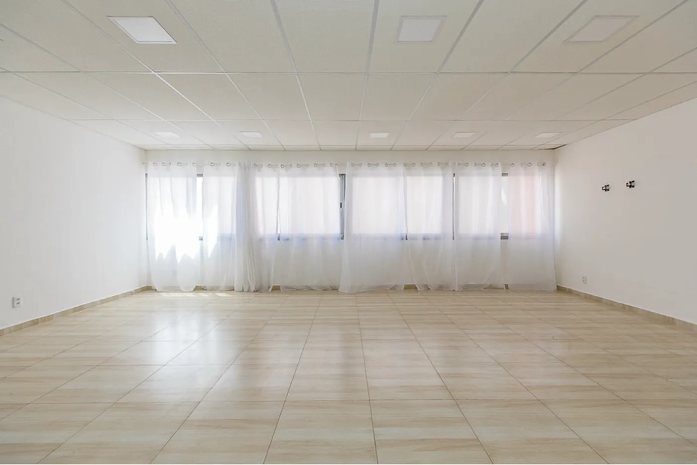BVP 620 Sala 601241038-70 - REMAX Ville Exclusividades — foto 2