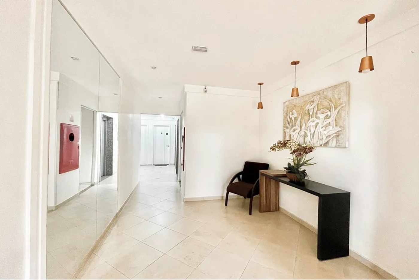 CAL 150 Apto 602031006-76 - REMAX Classique Exclusividades