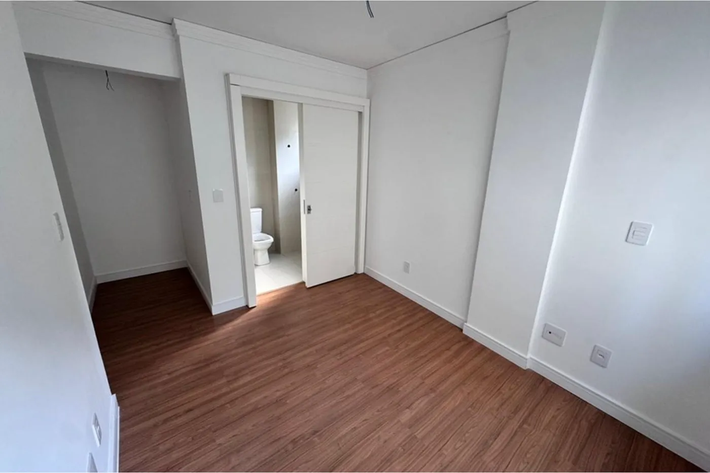 STOD 231 Apto 610221015-47 - REMAX Donno Exclusividades — foto 5