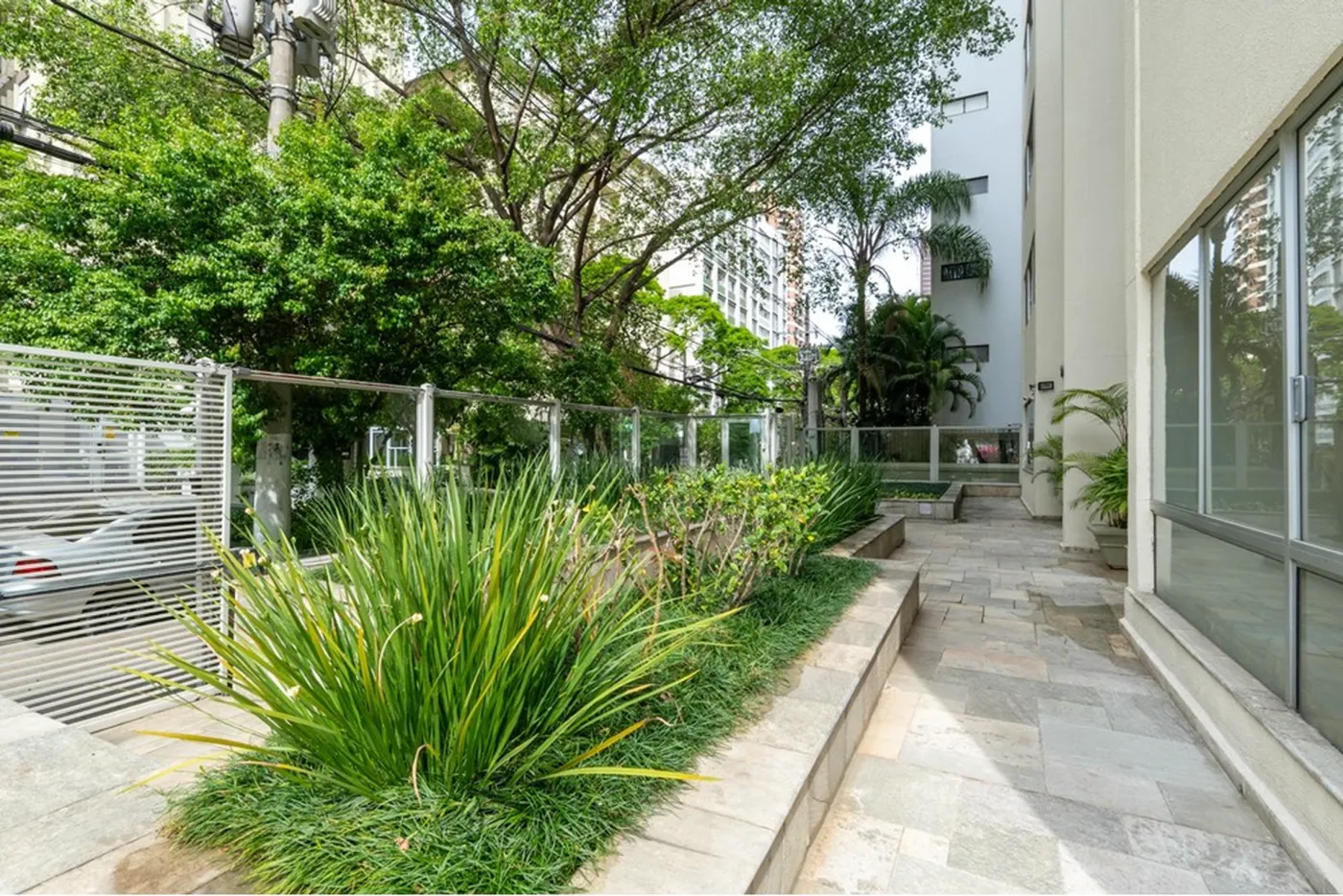 IBI 300 Apto 601241018-142 - REMAX Ville Exclusividades — foto 2
