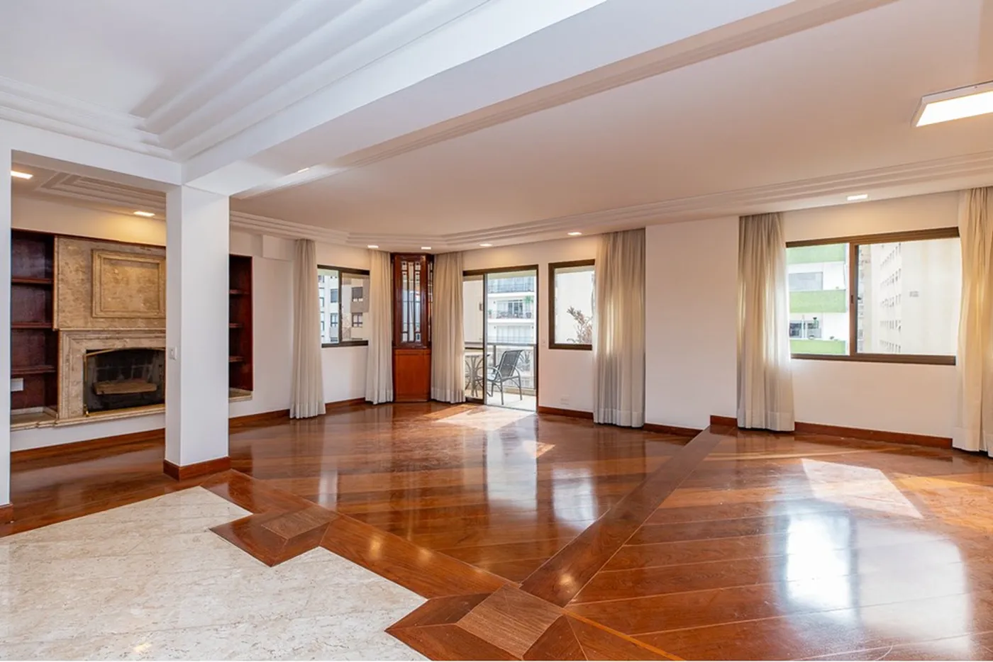 JPC 83 Apto 601241018-215 - REMAX Ville Exclusividades