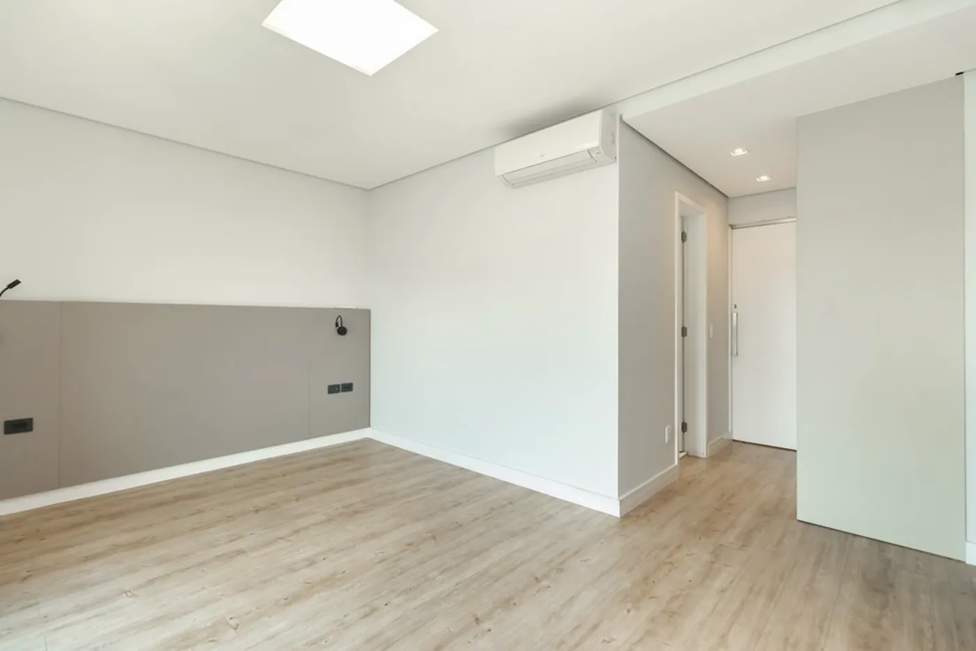 VUA 561 Apto 601721032-136 - REMAX Front Exclusividades — foto 4