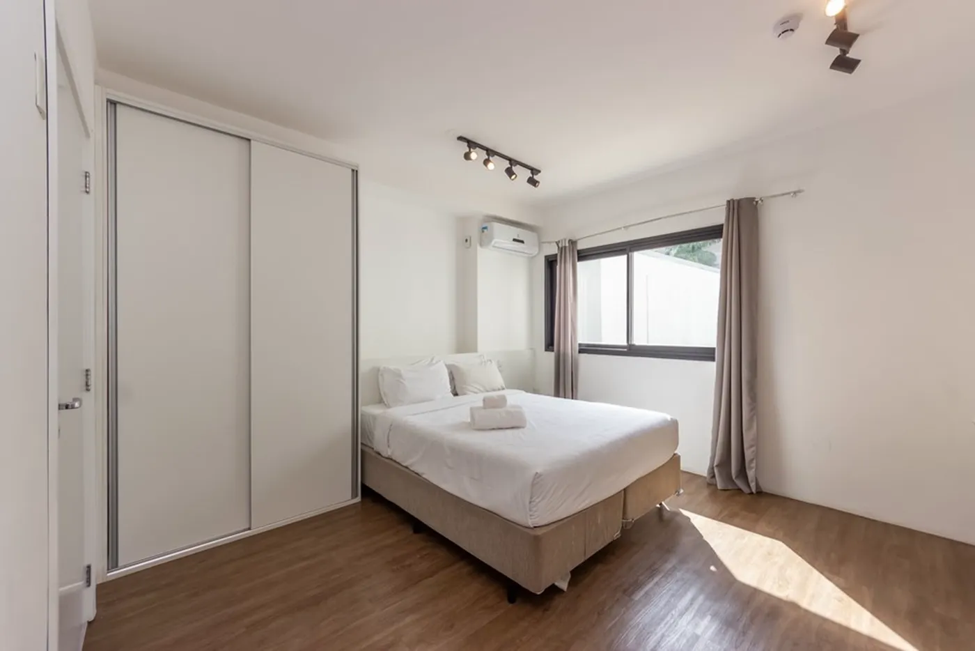 IDC 301 Apto 602031008-88 - REMAX Classique Exclusividades