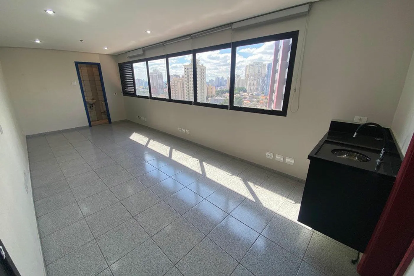 VMAFF 77 Sala 602161018-36 - REMAX Meraki Exclusividades — foto 5