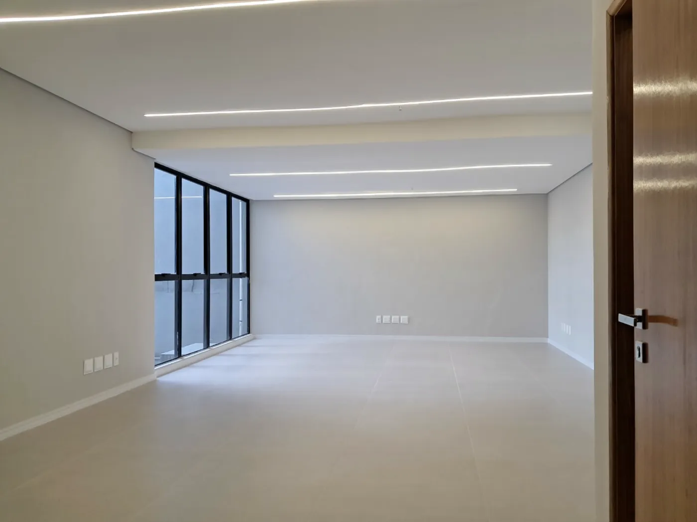 Edifício Albert Einstein Sala ABR9752 - Abrianos Imóveis