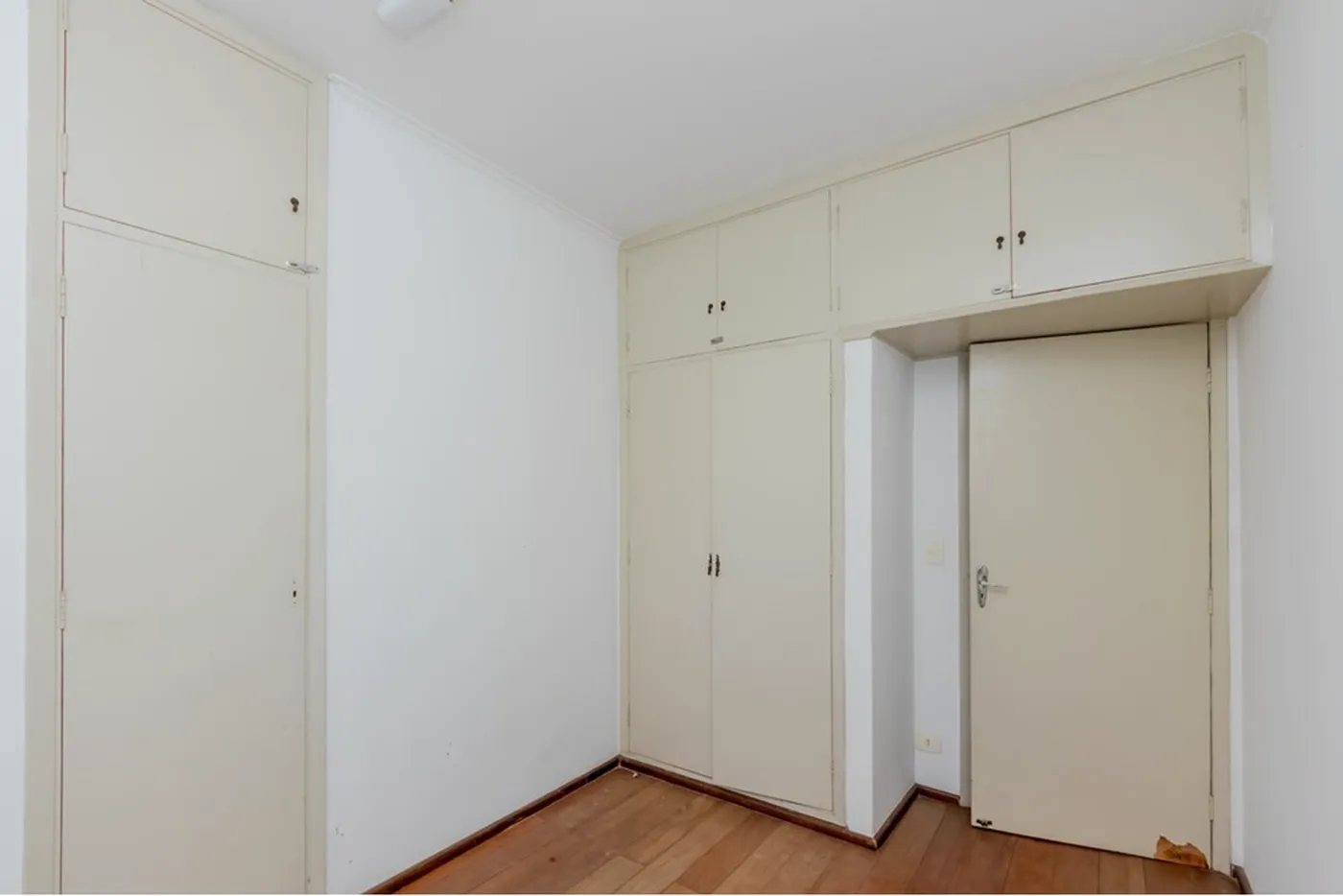 JJGR 71 Casa 601371015-18 - REMAX Boutique Exclusividades — foto 2