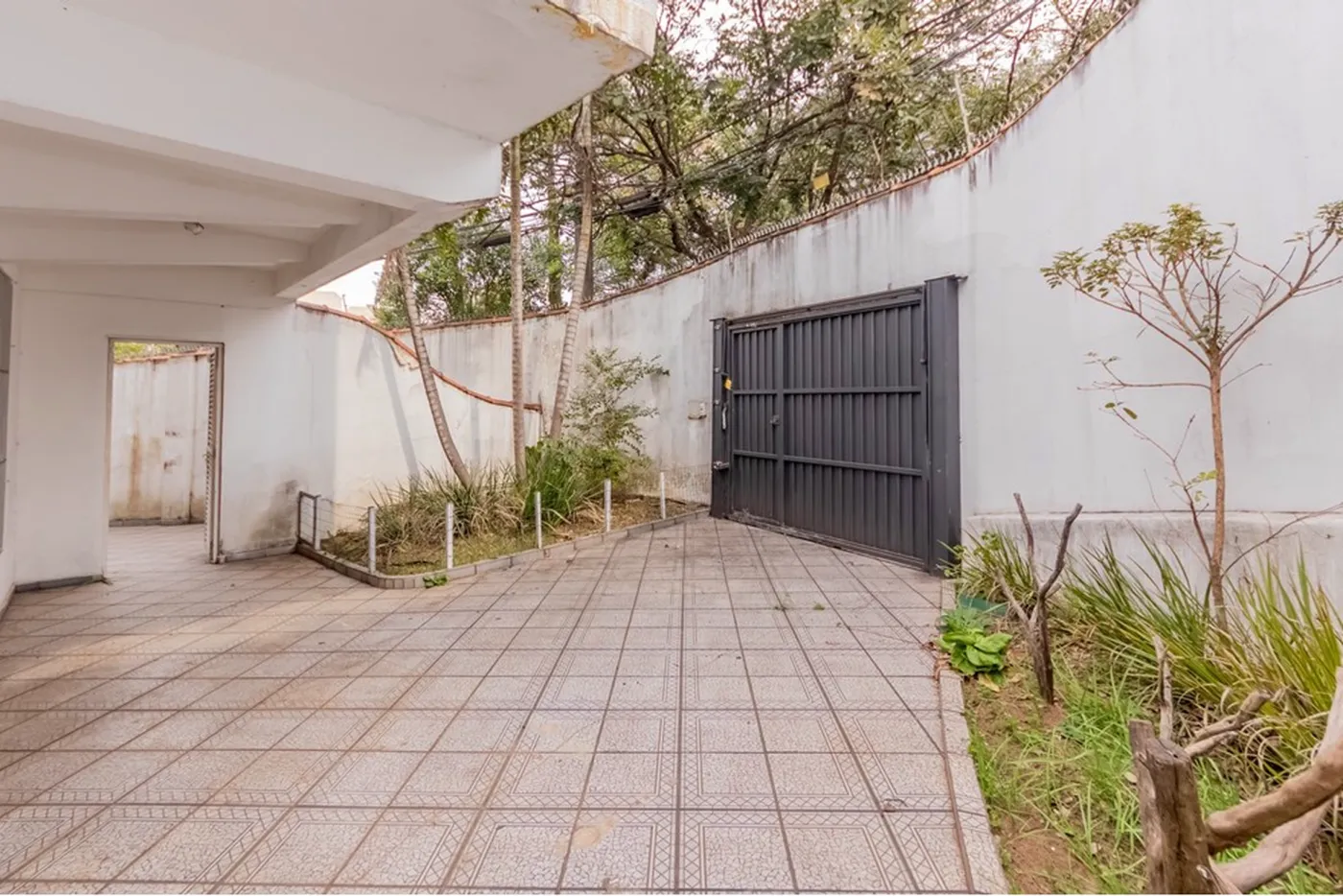 JJGR 71 Casa 601371015-18 - REMAX Boutique Exclusividades — foto 3