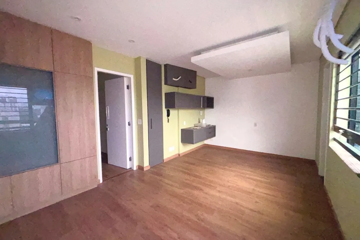 VCMB 190 Sala 602031008-94 - REMAX Classique Exclusividades — foto 2