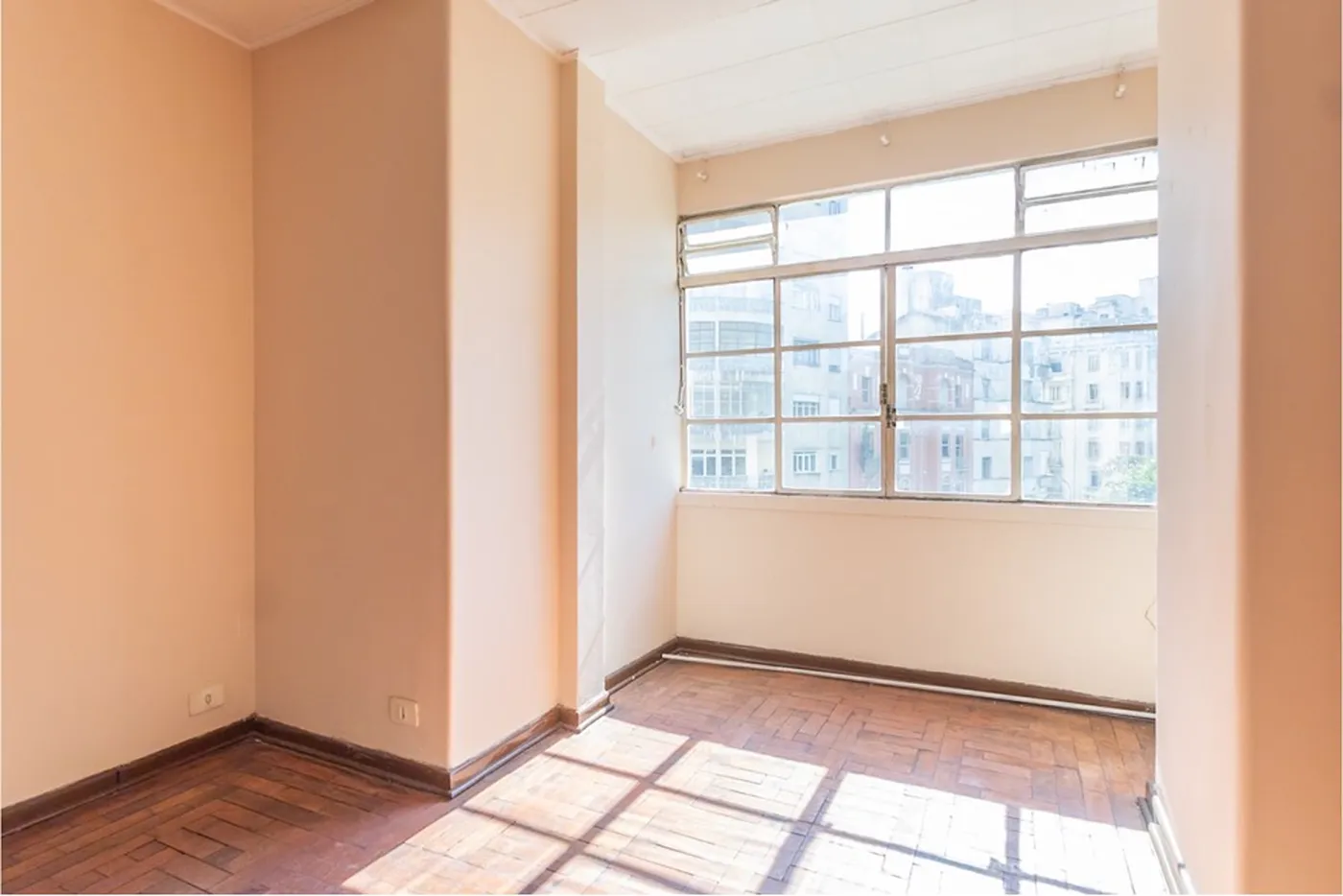 RJM 113 Apto 601081122-3 - REMAX Lepex Exclusividades