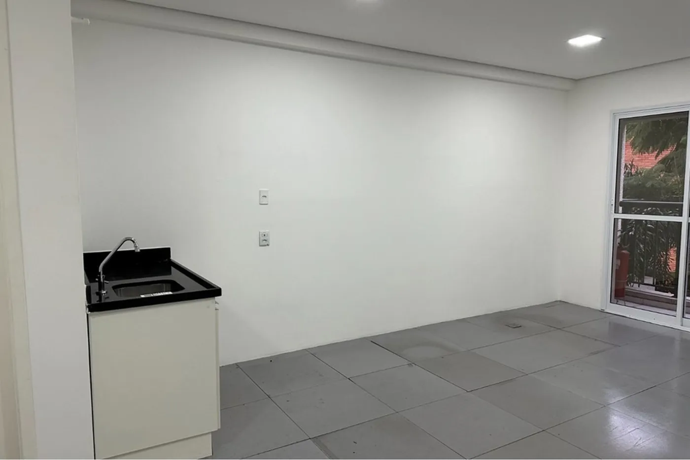 JEADAP 2937 Sala 601361051-68 - REMAX Trio Exclusividades — foto 2