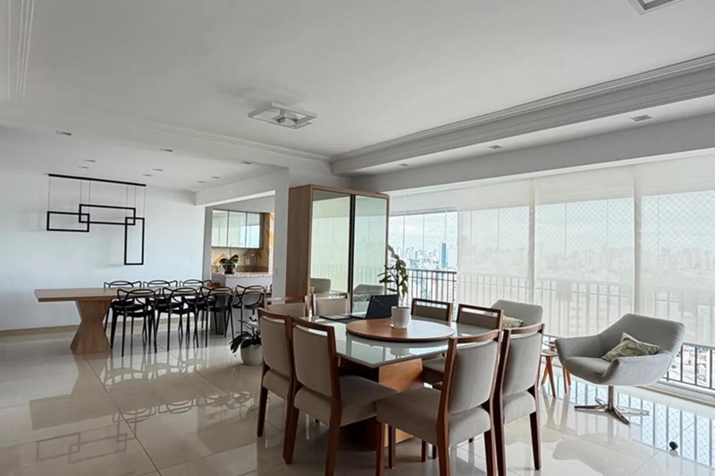 CLF 527 Apto 602031006-96 - REMAX Classique Exclusividades