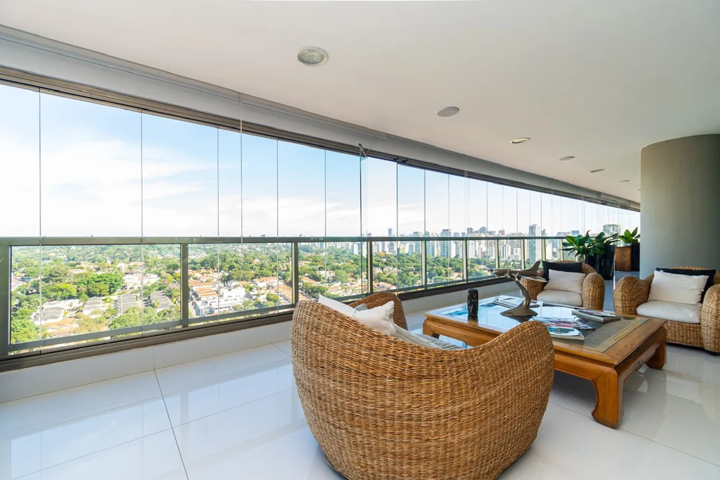 CBZDG 728 Apto 601081089-21 - REMAX Lepex Exclusividades