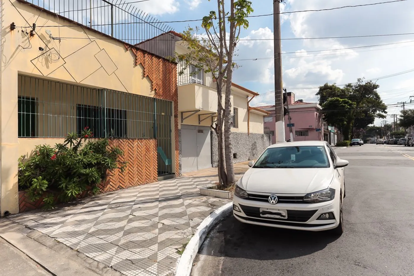CR 648 Casa 601081092-20 - REMAX Lepex Exclusividades