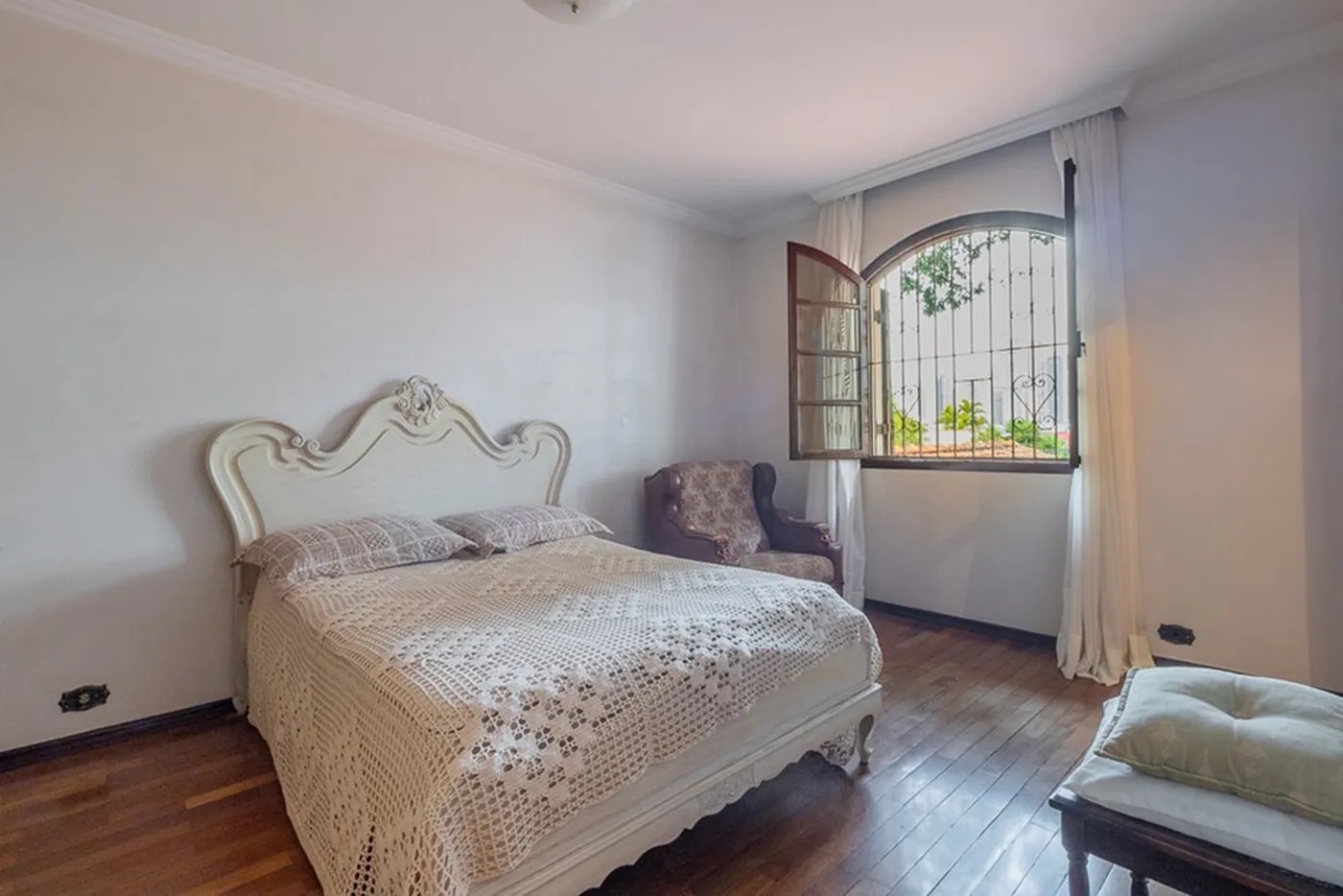 JAFA 183 Casa 601081107-10 - REMAX Lepex Exclusividades — foto 2