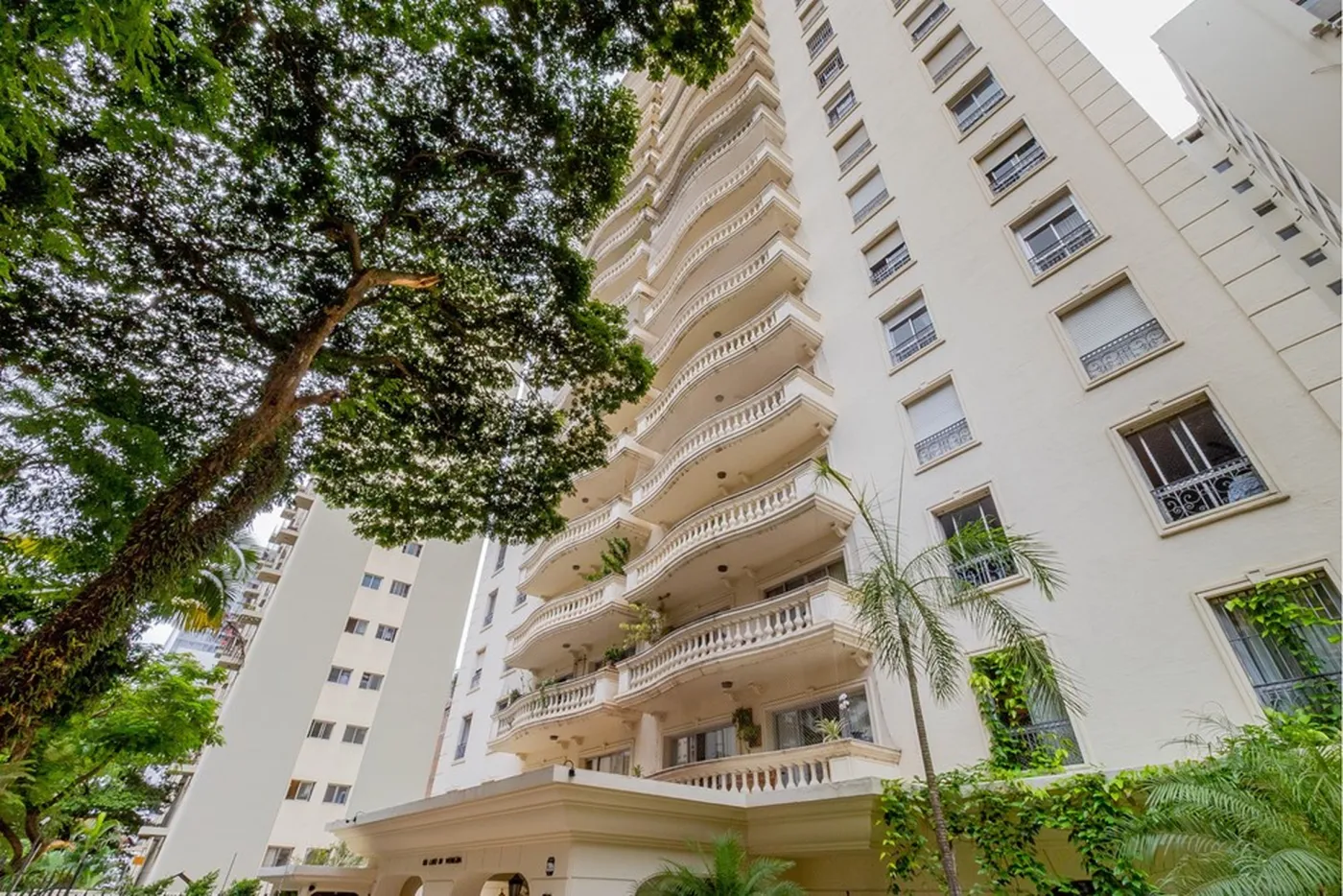 CCI 433 Apto 601081048-53 - REMAX Lepex Exclusividades