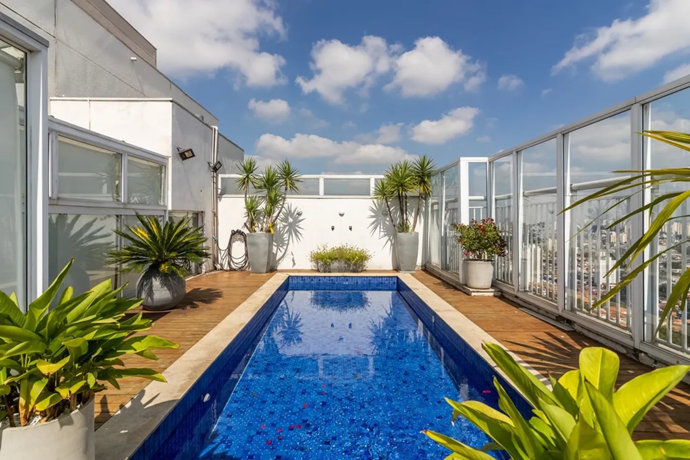 JMKDBG 955 Apto 602071001-330 - REMAX Lepex Exclusividades — foto 3