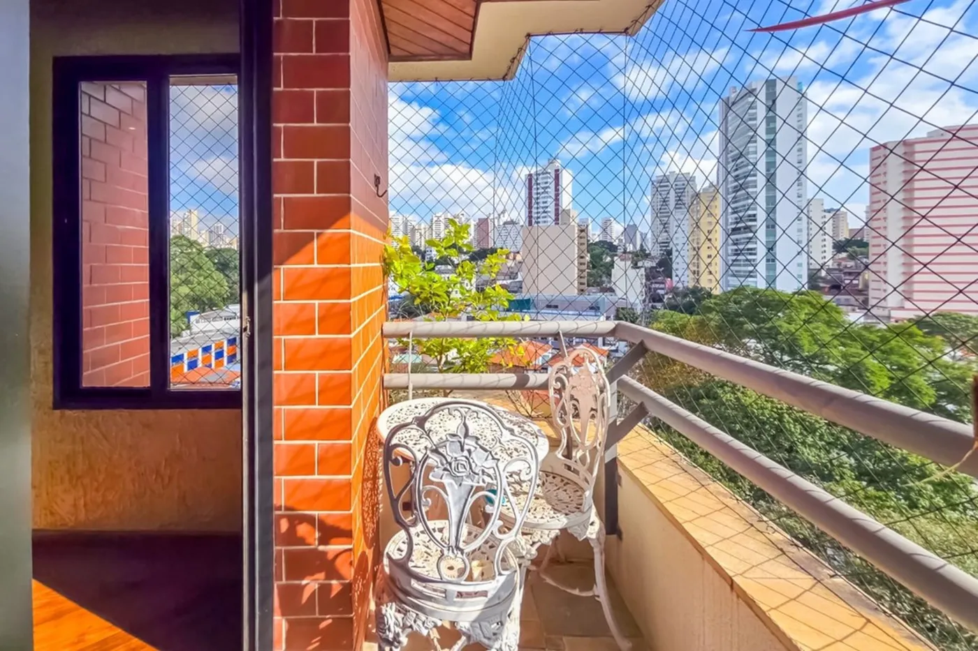 AM 204 Apto 602031039-9 - REMAX Classique Exclusividades