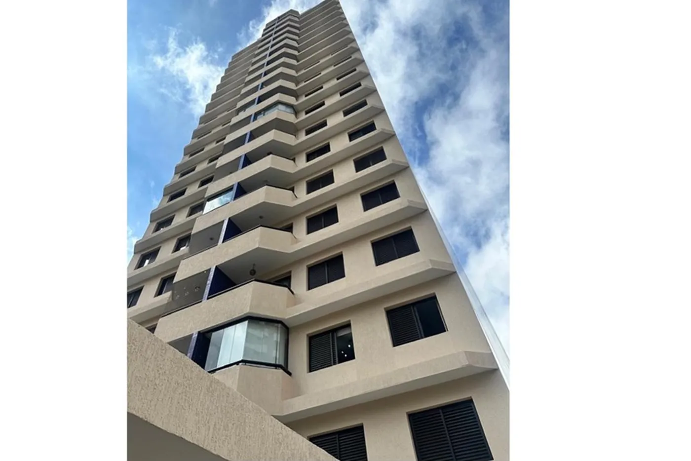 CICDL 645 Apto 630821095-6 - REMAX Exclusive Exclusividades