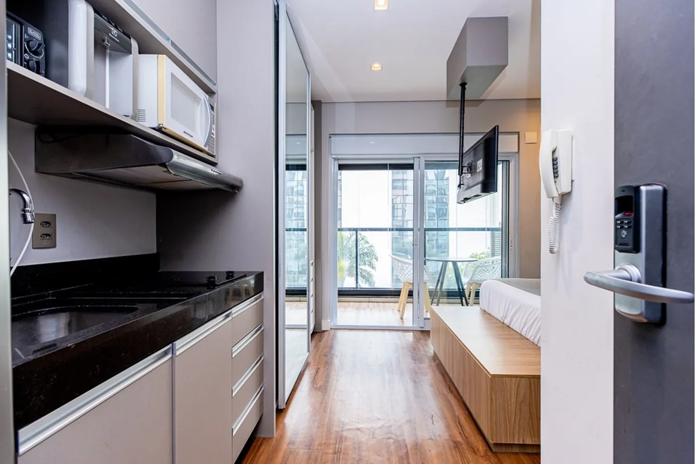 VOQ 76 Apto 601131035-38 - REMAX Ares Exclusividades — foto 2