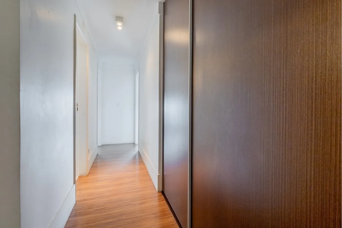 CCI 433 Apto 601081048-53 - REMAX Lepex Exclusividades — foto 3
