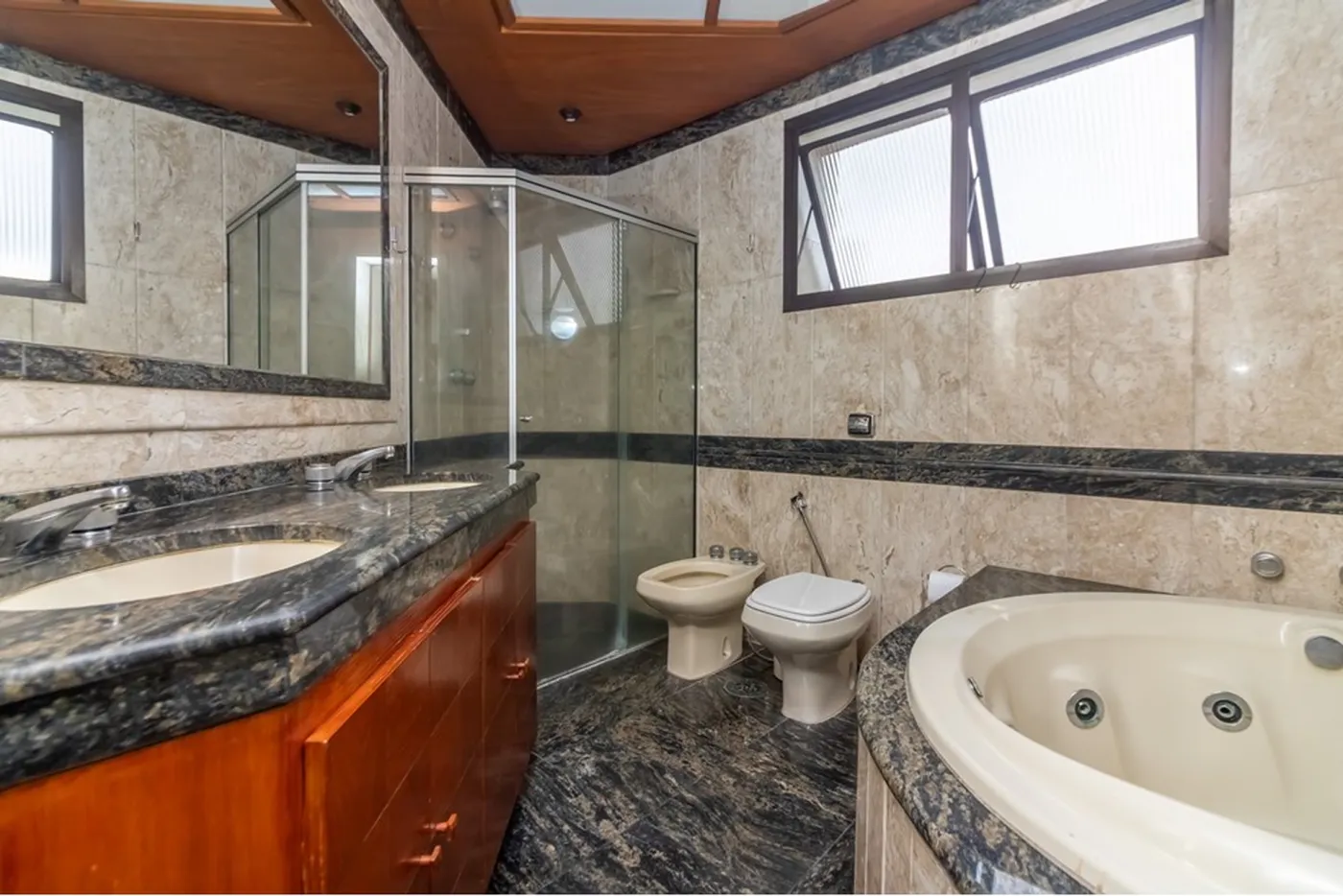 VANGDO 57 Apto 602071001-282 - REMAX Lepex Exclusividades — foto 4