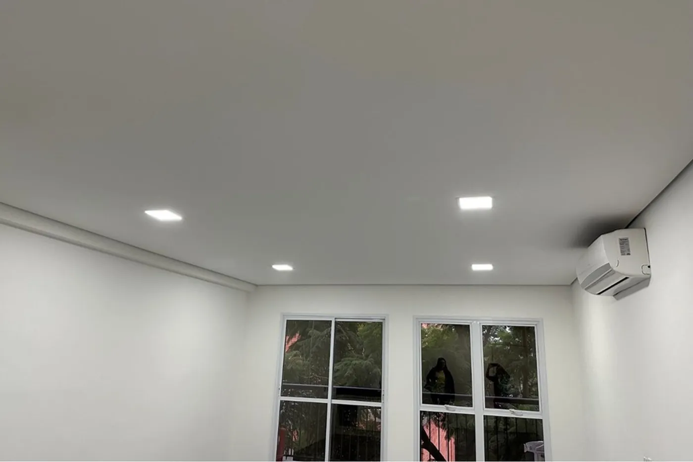 JEADAP 2937 Sala 601361051-68 - REMAX Trio Exclusividades — foto 3
