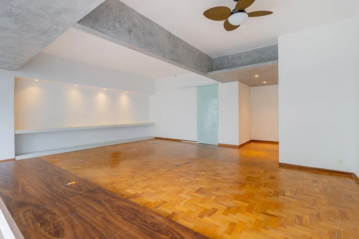 HM 192 Apto 601081024-34 - REMAX Lepex Exclusividades