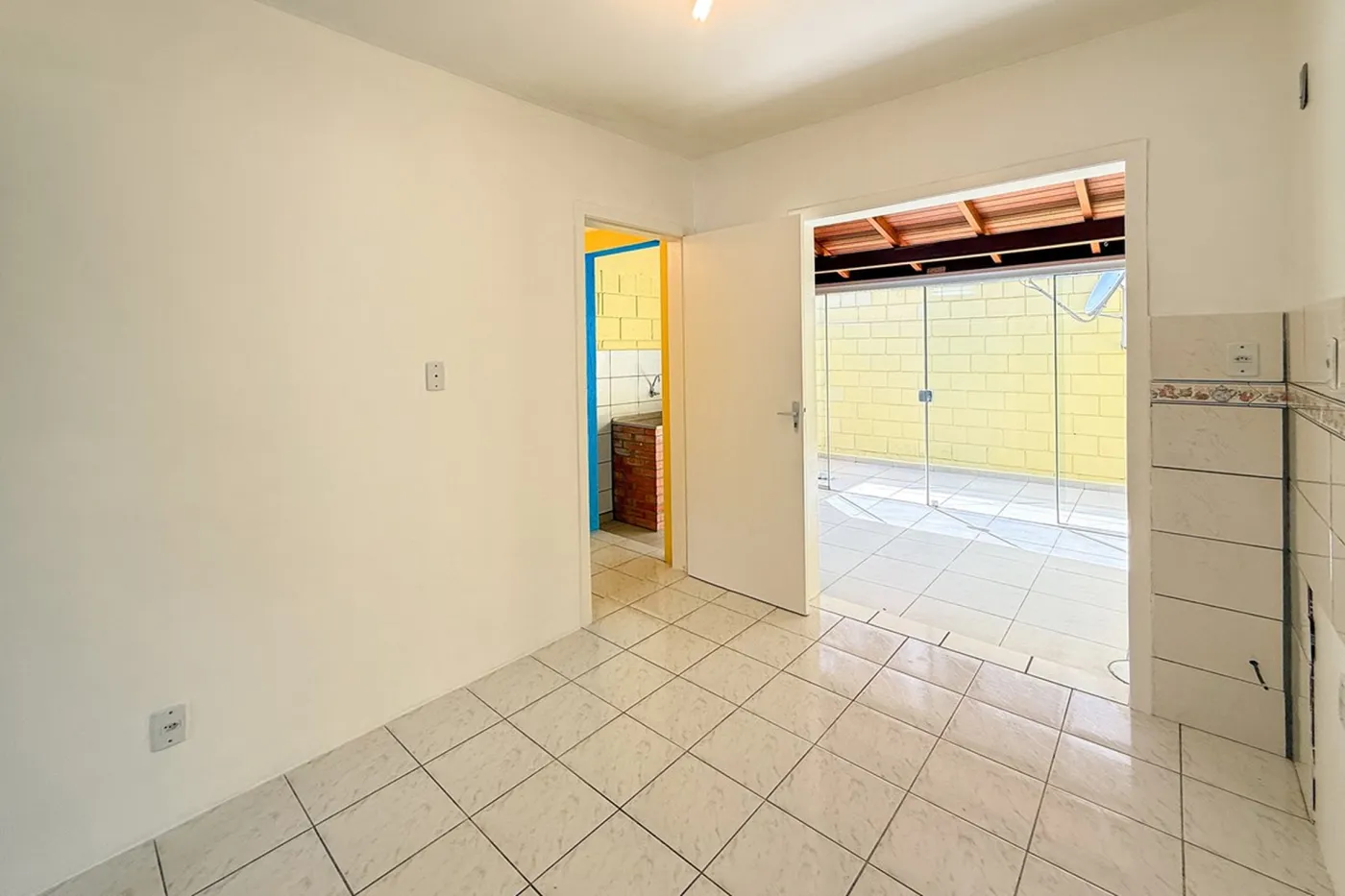 FM 300 Casa 612651052-98 - REMAX Pillares Exclusividades — foto 3