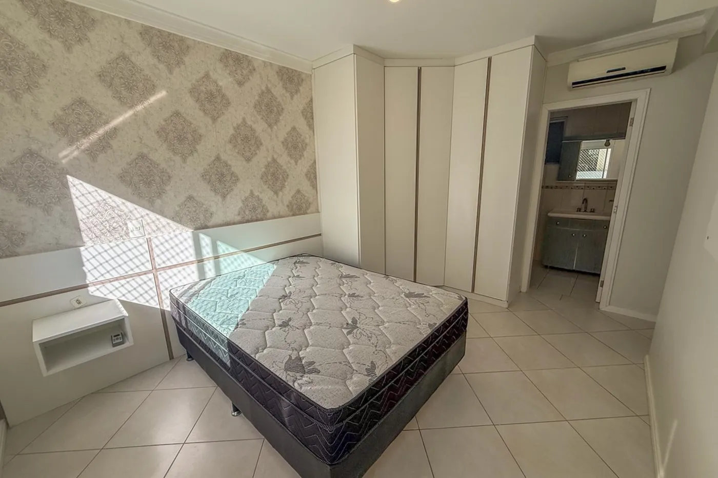 IAÁCJ 444 Apto 590441012-75 - REMAX Dream On II Exclusividades — foto 4
