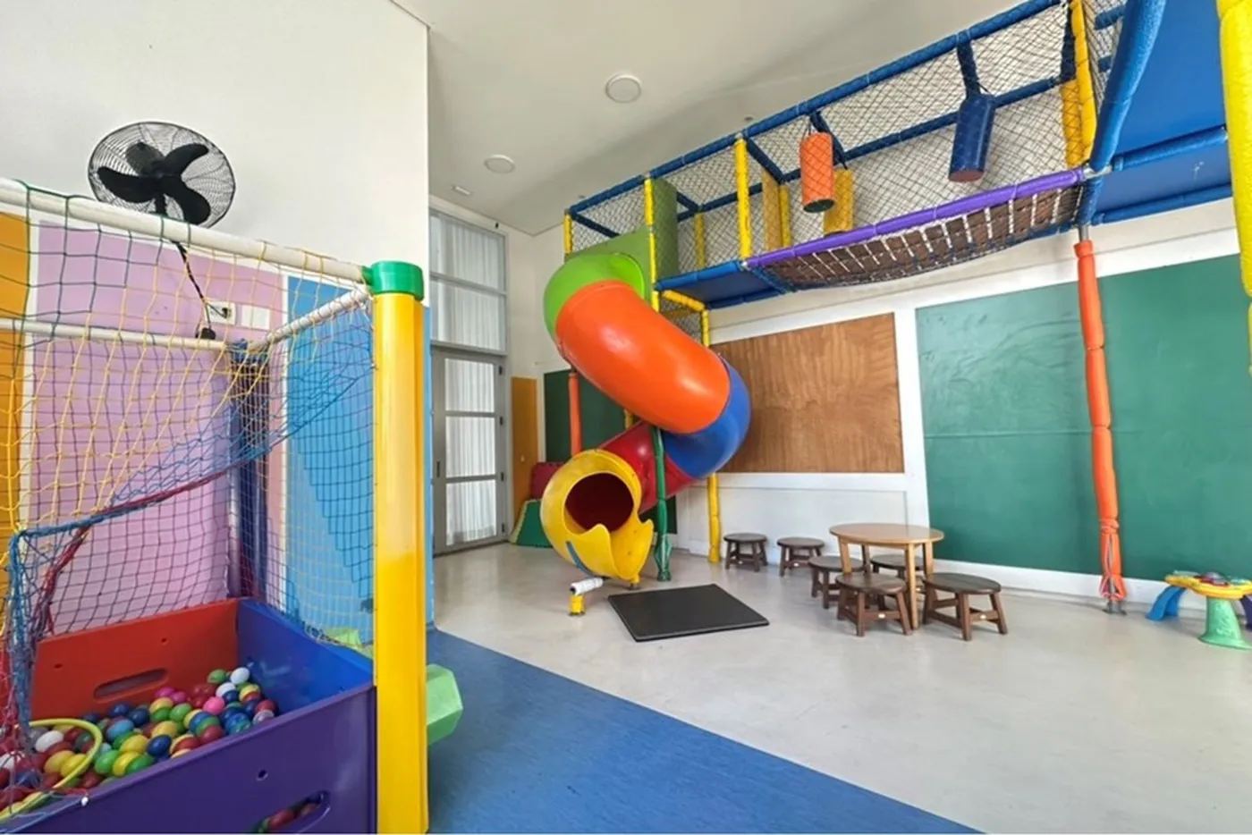 VAFP 695 Apto 602071001-323 - REMAX Lepex Exclusividades — foto 2