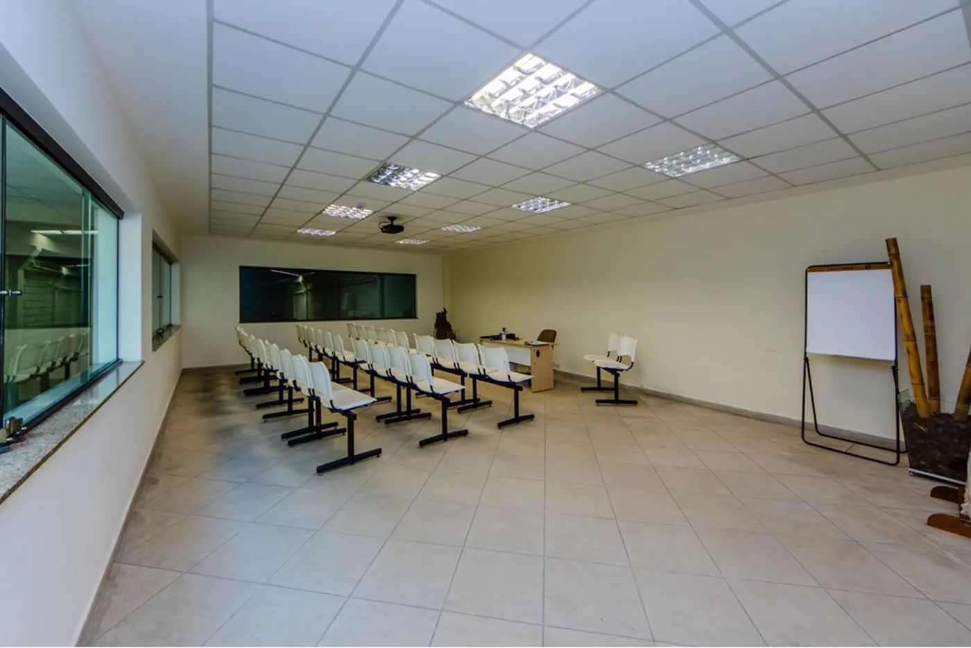 IDL 439 Prédio 630821022-35 - REMAX Exclusive Exclusividades — foto 2