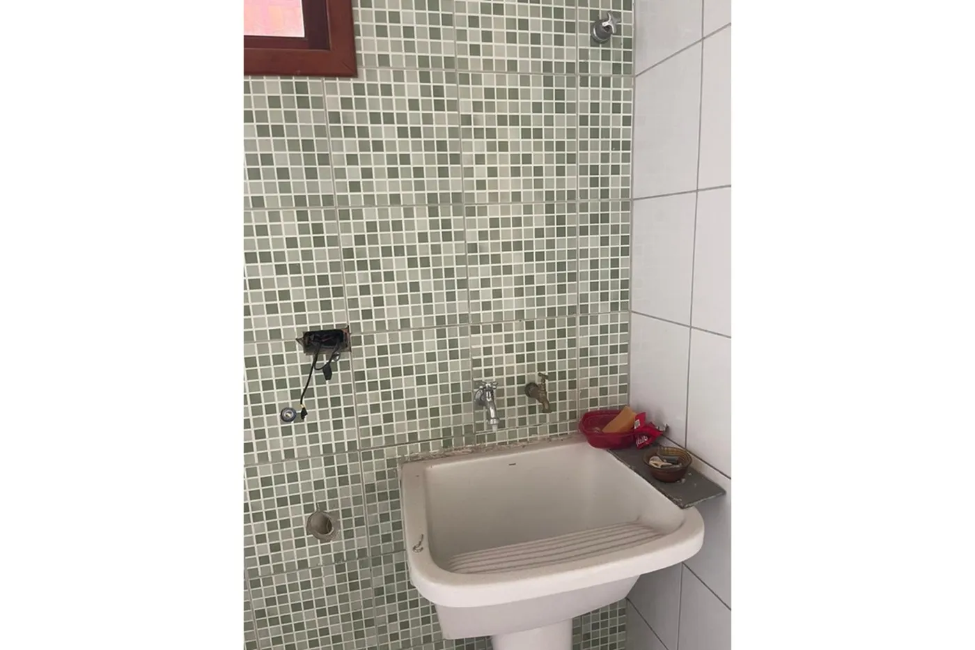 JLSPFCH 136 602071001-341 - REMAX Lepex Exclusividades — foto 2