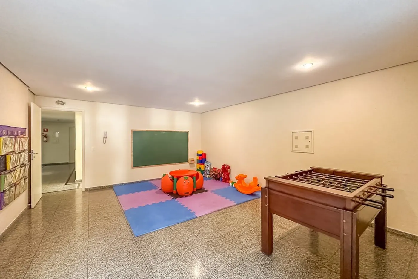 VMFDM 156 Apto 602031002-143 - REMAX Classique Exclusividades — foto 2