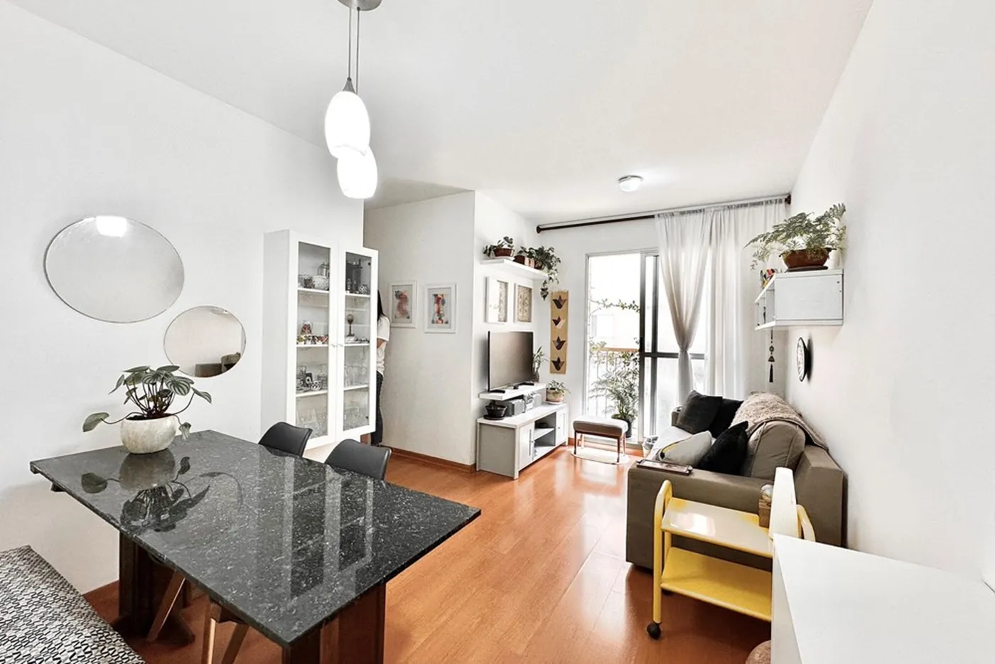 CAL 150 Apto 602031006-97 - REMAX Classique Exclusividades