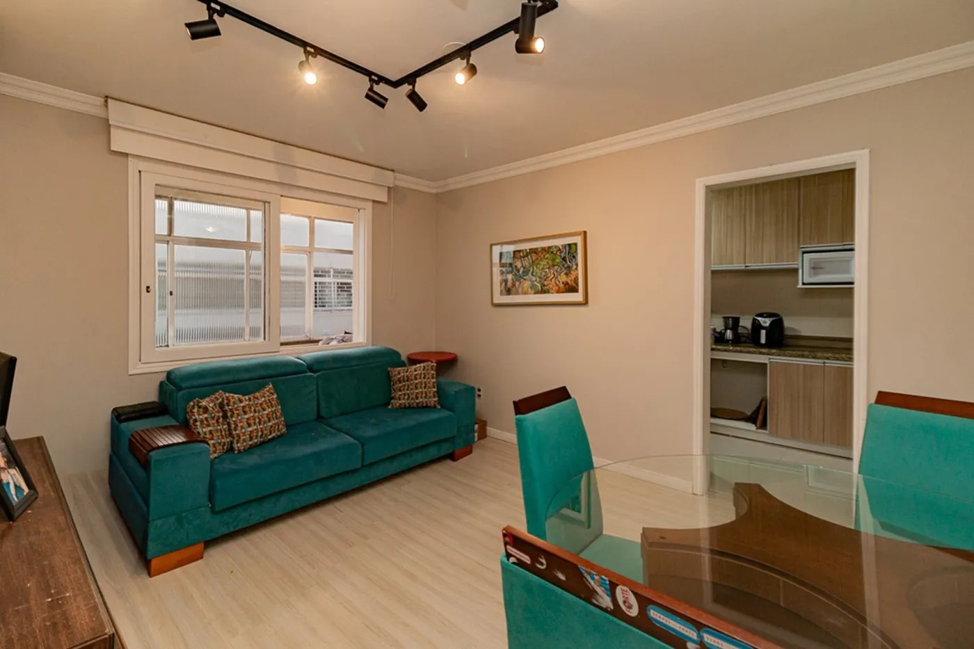 VIDF 942 Apto 612491033-48 - REMAX Trend Exclusividades