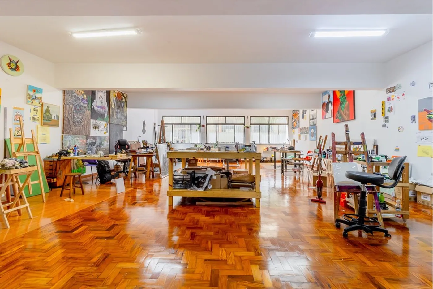 CCC 105 Sala 601081108-6 - REMAX Lepex Exclusividades — foto 3