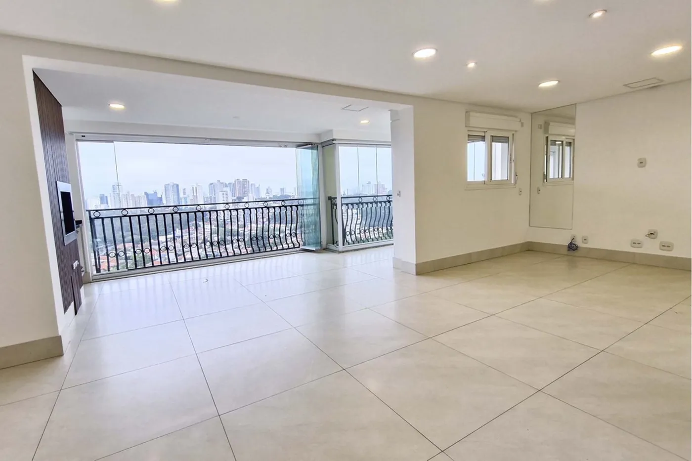 VMGP 246 Apto 601361044-73 - REMAX Trio Exclusividades