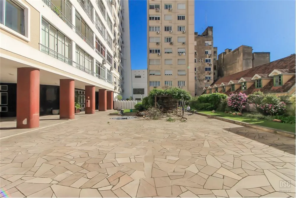 CHDF 126 Apto 610371006-4 - REMAX Rocket Exclusividades