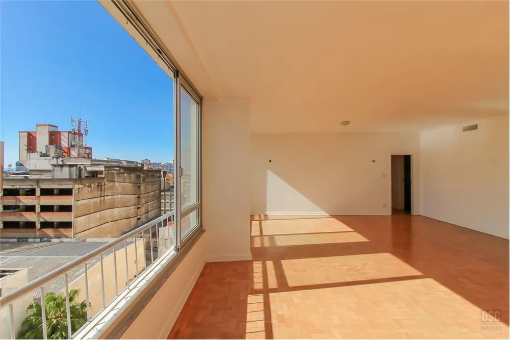 CHDF 126 Apto 610371006-4 - REMAX Rocket Exclusividades