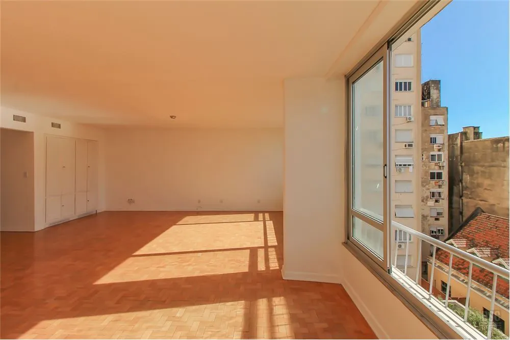 CHDF 126 Apto 610371006-4 - REMAX Rocket Exclusividades