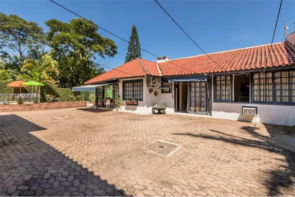 JISPAADFF 186 612521010-7 - REMAX Place Exclusividades